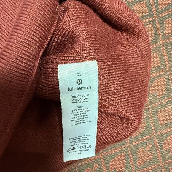 Lululemon Merino Wool Blend Beanie OS – Pink/Rosewood – Embroidered Logo main image 4